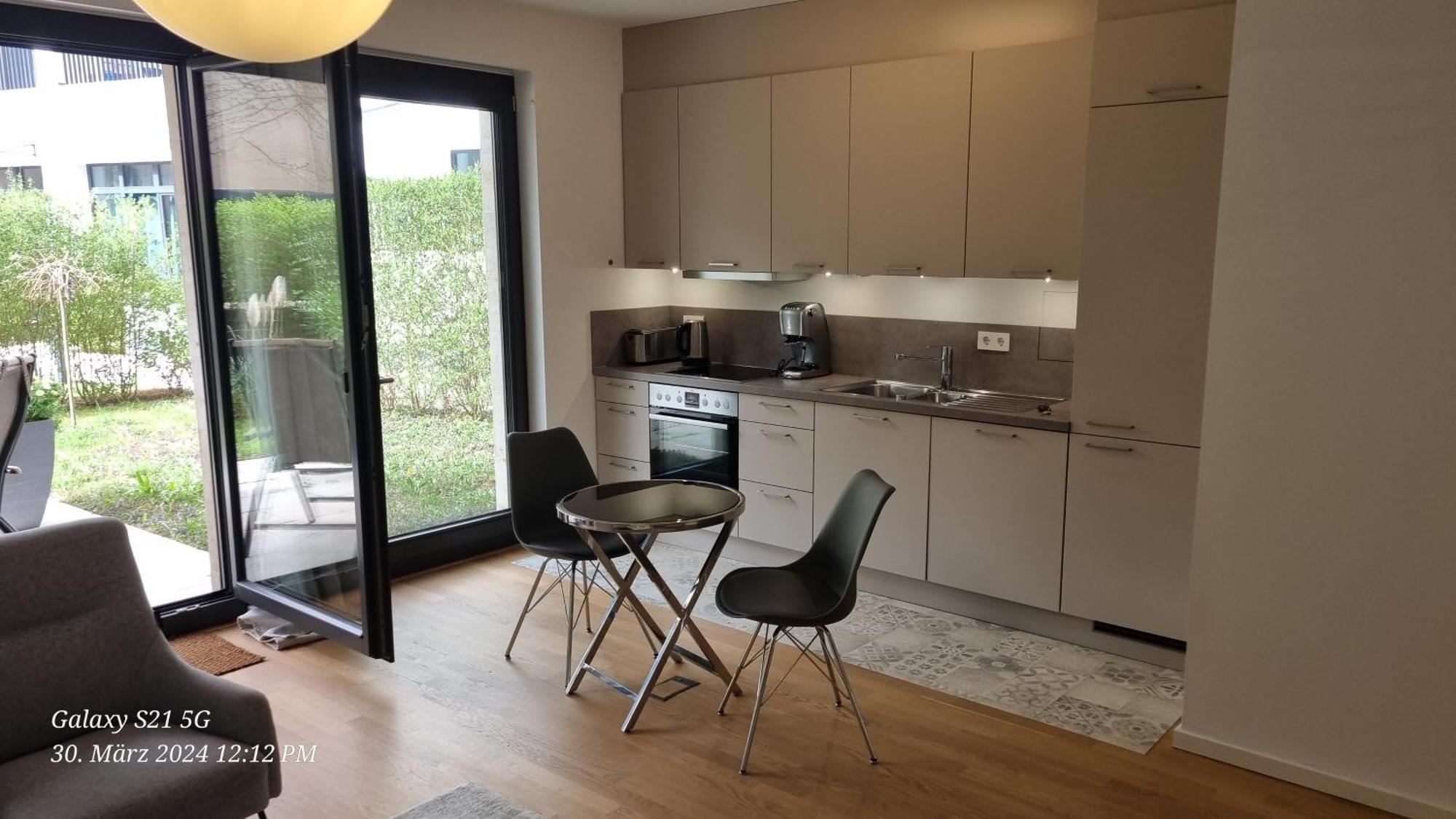 Luxi Luxurioeses Appartement Mit Terrasse Und Garten Mitten In Берлін Екстер'єр фото